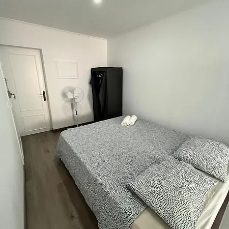 Perfect Location In Apartment