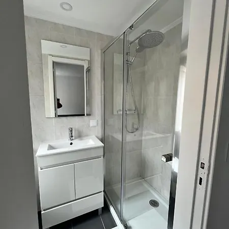 Apartment Perfect Location In *